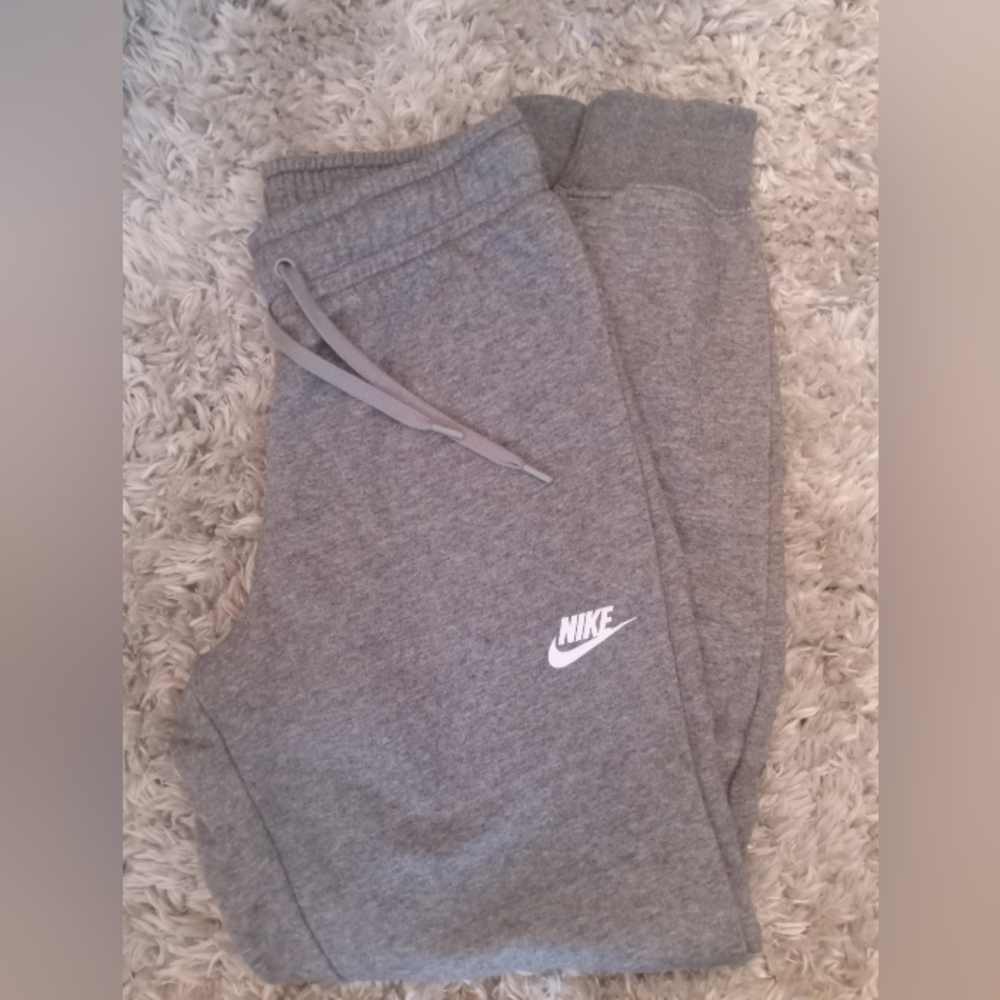 Nike joggers